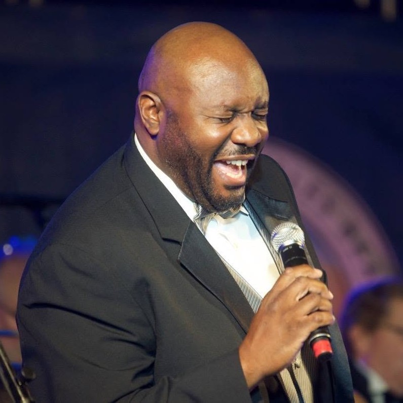 "LENARD RUTLEDGE IN CONCERT" Jazz Singing at it's Very Best! Enjoy Swing Standards, Latin Favorites, Jazz Classics, Pop Hits and much more... A Wondeful Evening Of Live Music.