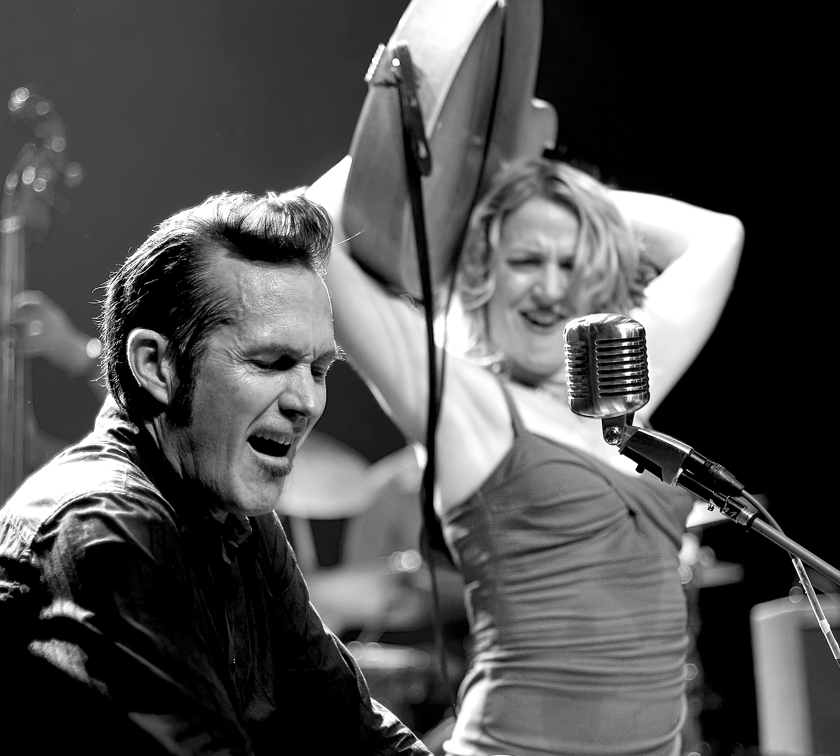 Steve Lucky & the Rhumba Bums ft. Miss Carmen Getit