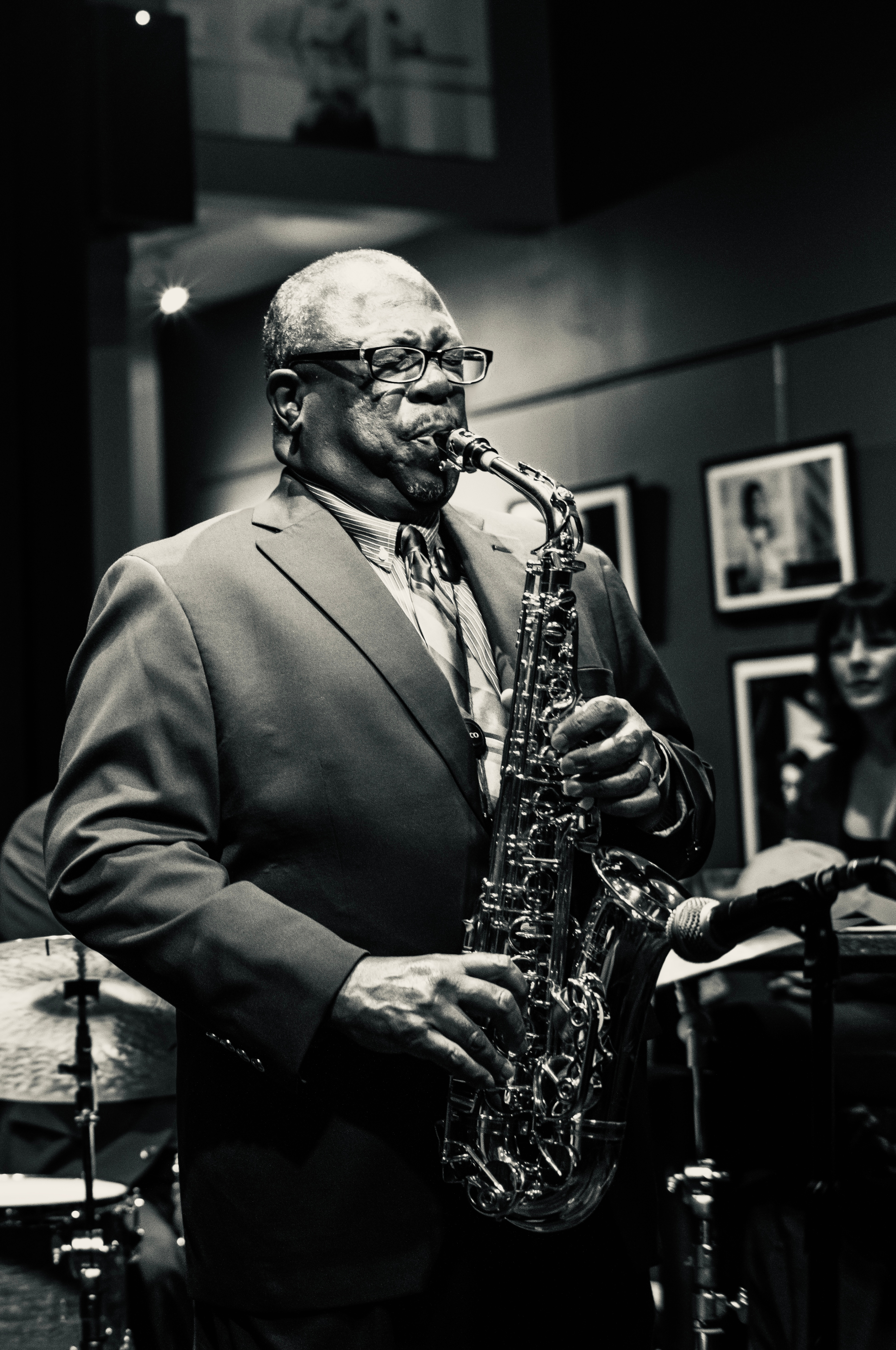 The Ron Jones Quartet - Jazz for the Holidays