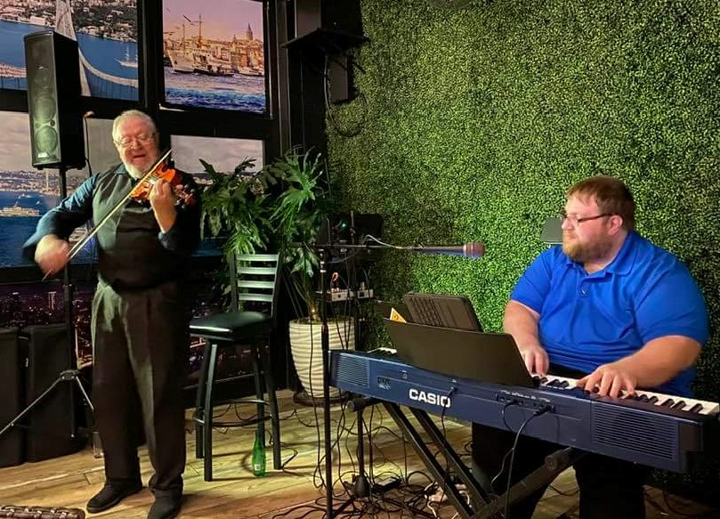 The Tony Hagood Quartet featuring Arkadiy Gips plays Stéphane Grappelli and Hot Jazz