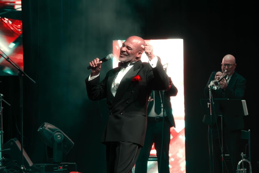 Deck The Halls All December Long - Holiday Show