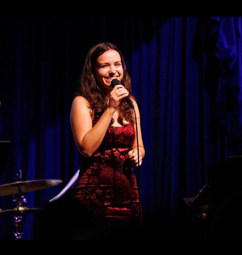 Vocalist Aviana Gedler w/ Her Band - National Act!