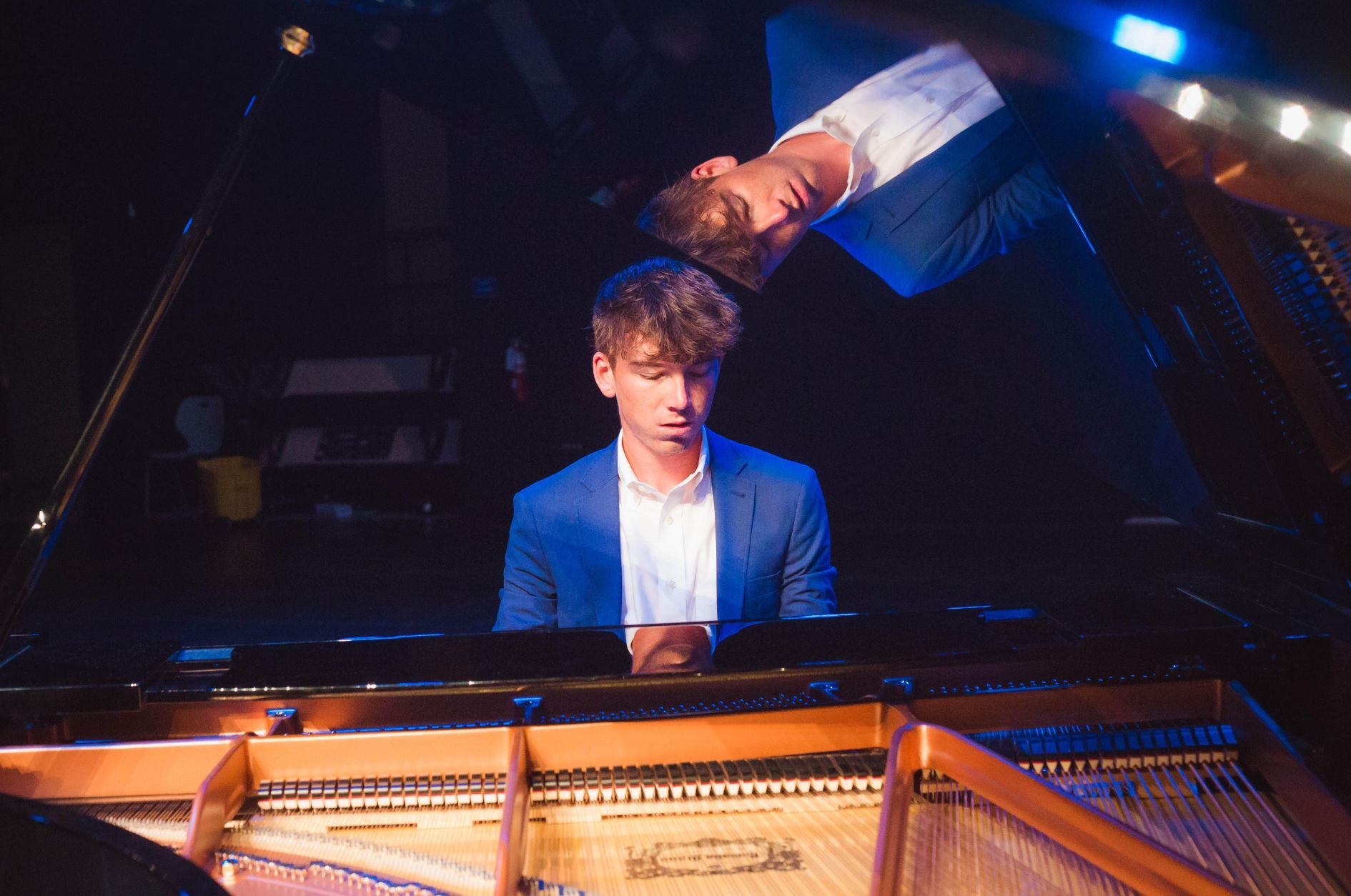 A Swingin' Christmas w/ Carson Parker, feat. Aviana Gedler