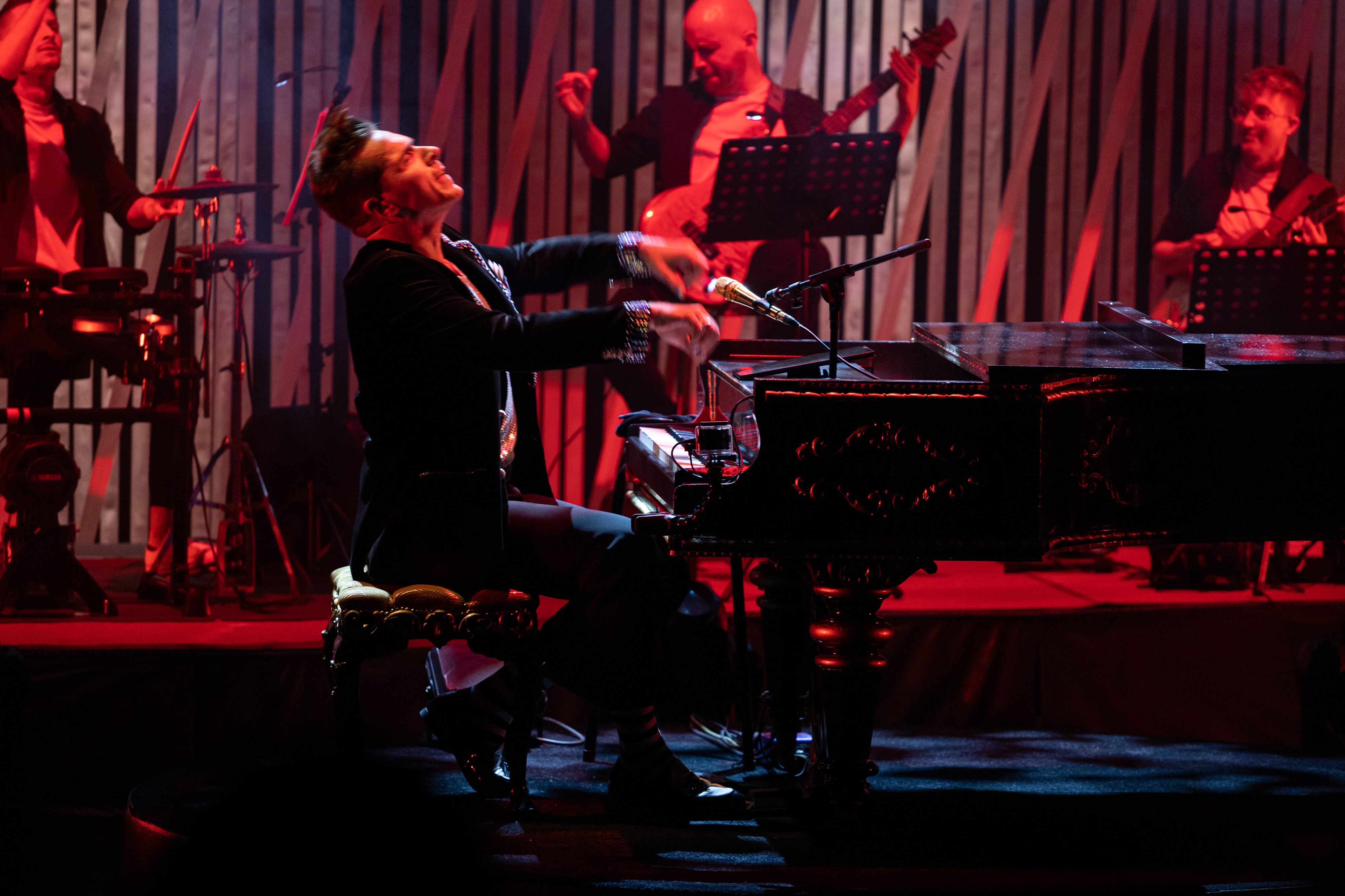 Parker Presents... Jonathan Roxmouth: "I Love A Piano"