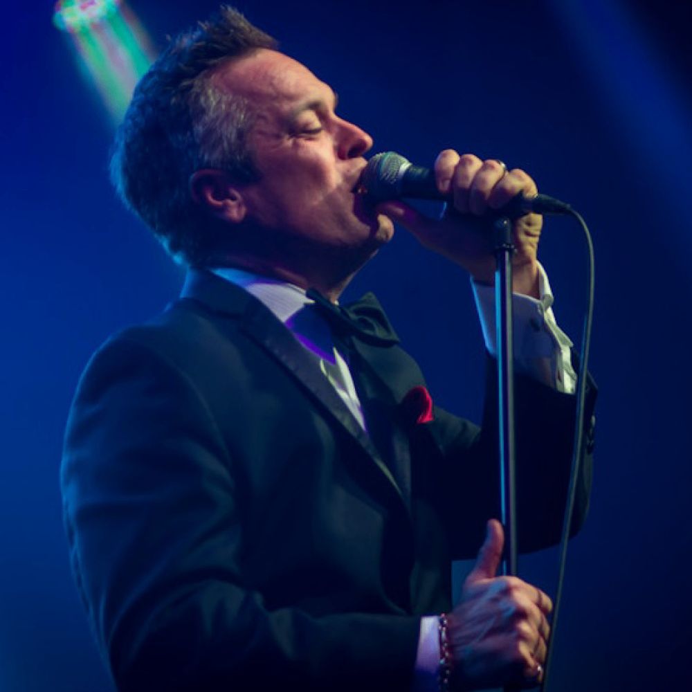 Ricki Derek & The Vegas Six!