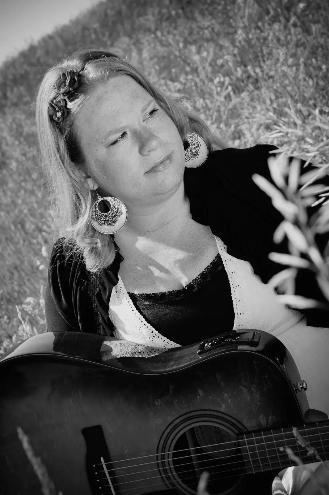 Writers in the Round featuring Janice Gilbert and Craig Winquist